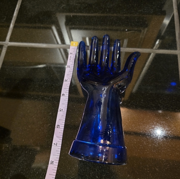 Vintage Cobalt Blue Glass Hand Jewelry Ring Holder. Small bubble back of pointer - Picture 6 of 9